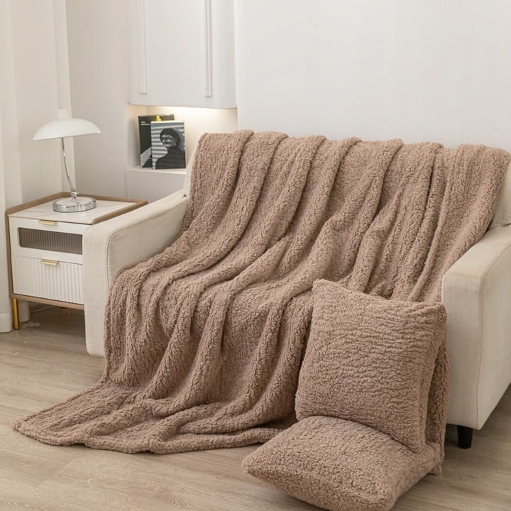 Gruby miękki Koc Bukla Baranek Narzuta Pled na Łóżko 200 x 220 Ciepły Boucle