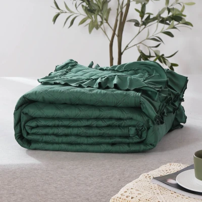 Butelkowa Zieleń Narzuta Pikowana  z Falbanką 240 x 260 xXL Boho Pled Kapa