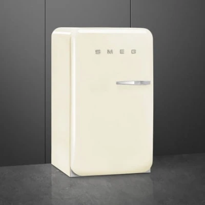 LODÓWKA CHŁODZIARKA WOLNOSTOJĄCA JEDNODRZWIOWA RETRO SMEG KREMOWA