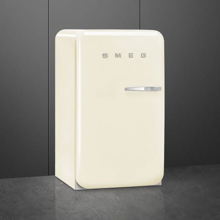 LODÓWKA CHŁODZIARKA WOLNOSTOJĄCA JEDNODRZWIOWA RETRO SMEG KREMOWA