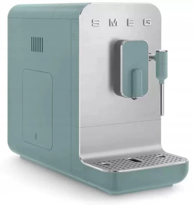 Ekspres do kawy 19 bar spieniacz thermoblock Smeg BCC02EGMEU