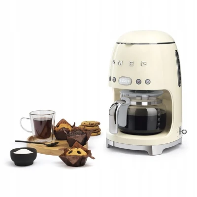 Ekspres do kawy przelewowy 1,4l Smeg DCF02CREU