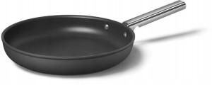 Patelnia 30cm stal nierdzewna czarna Smeg CKFF3001BLM