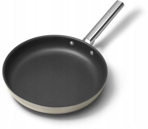Patelnia 30cm stal nierdzewna aluminium PTFE Smeg CKFF3001CRM