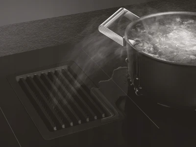 Płyta indukcyjna z okapem kuchennym - 83cm czarne szkło Smeg HOBD482D