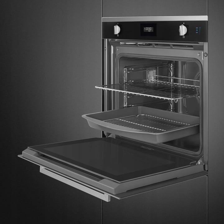 PIEKARNIK Z FUNKCJĄ PARY SMEG SOP6401S2N CZARNY