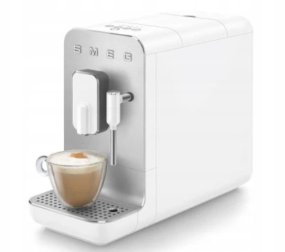 Ekspres do kawy 19 bar spieniacz thermoblock Smeg BCC02WHMEU
