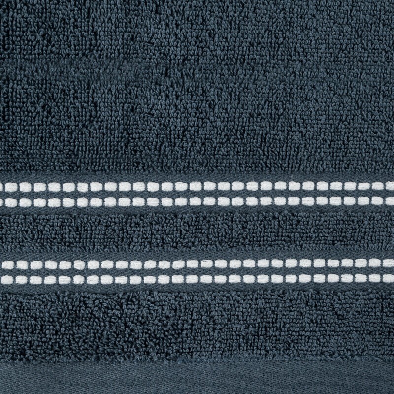 0633f95761903e7ded55fb748a325c6e