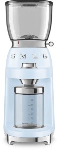 Elektryczny młynek do kawy żarnowy pastelowy błękit 50s Style SMEG CGF11PBEU