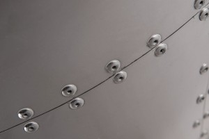 Fernity Fotel Jajo aluminium brąz PU