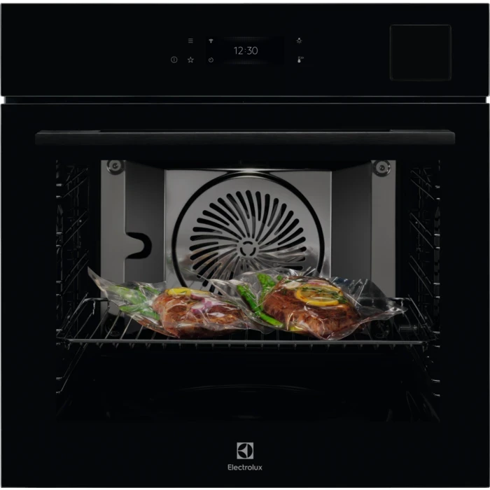 piekarnik-parowy-do-zabudowy-electrolux-eoabs39wz-seria-900-steampro-czarny-01.webp