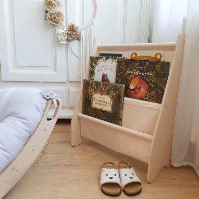 Półka na książki dla dzieci beżowa regał 52x25x63cm