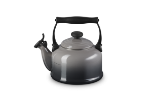 Le Creuset Czajnik Tradycyjny Flint 2.1L 40102024440000