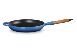 Le Creuset Patelnie Żeliwna Signature 28cm z Drewnianym Uchwytem Azure 20258282200422