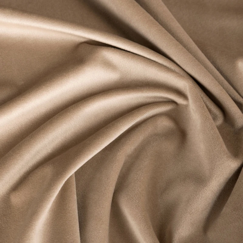 Zaslona-gotowa-welurowa-welwetowa-140x250cm-na-tasmie-ciemnobezowa-velvet-Kod-producenta-477754.jpeg