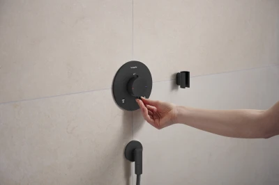 42aaa35fffc324b50bef8551724a1556