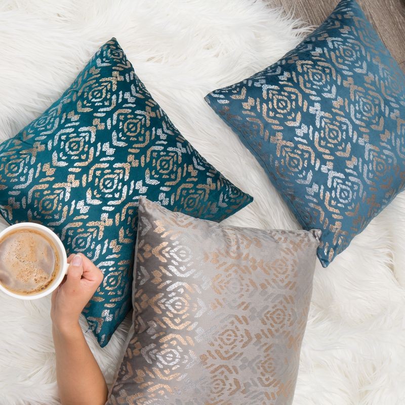 POSZEWKA NADRUK BOHO WELUR VELVET 40X40 KREMOWA