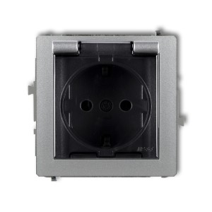 Mechanizm gniazda bryzgoszczelnego z uziemieniem SCHUKO 2P+Z (klapka dymna, przesłony torów prądowych) Karlik DECO srebrny metalik 7DGPB-1sdp