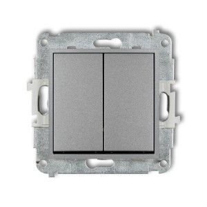Mechanizm łącznika jednobiegunowego ze schodowym (dwa klawisze bez piktogramów, wspólne zasilanie) Karlik ICON srebrny metalik 7IWP-10.11