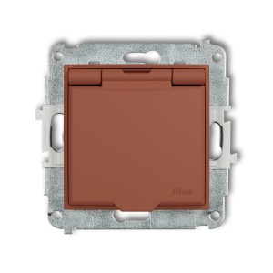 Mechanizm gniazda bryzgoszczelnego z uziemieniem 2P+Z (klapka terakota, przesłony torów prądowych) Karlik ICON terakota 63IGPB-1zp