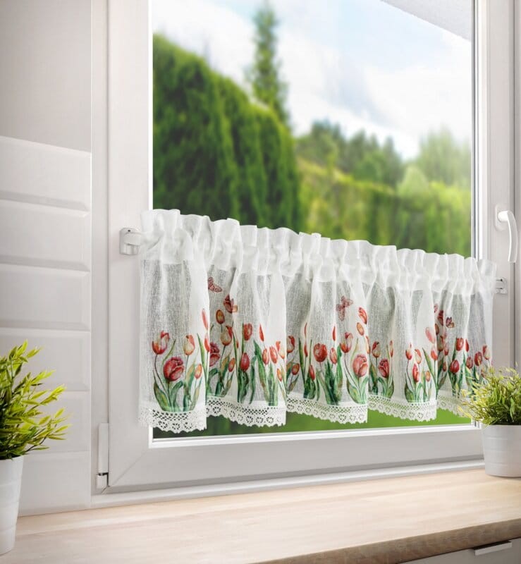 FIRANA ZAZDROSTKA W KWIATY NA TAŚMIE 150X30 BIAŁA