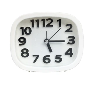Budzik kompaktowy nowoczesny o wymiarach 95 × 40 × 80 mm biały