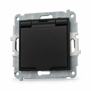 Gniazdo bryzgoszczelne 2P+Z Karlik MINI czarny mat 12MGPB-1zp