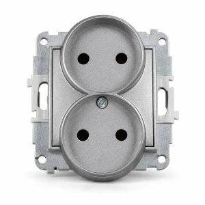 Mechanizm gniazda podwójnego do ramki bez uziemienia 2x2P (przesłony torów prądowych) Karlik MINI srebrny metalik 7MGPR-2p
