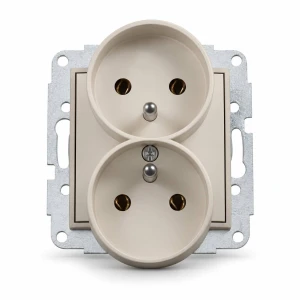 Mechanizm gniazda podwójnego do ramki z uziemieniem 2x(2P+Z) (bez przesłon torów prądowych) Karlik MINI taupe 60MGPR-2z