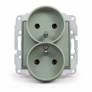 Mechanizm gniazda podwójnego do ramki z uziemieniem 2x(2P+Z) (bez przesłon torów prądowych) Karlik MINI szałwiowy 61MGPR-2z