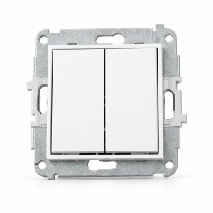 Mechanizm łącznika zwiernego, świecznikowego (dwa klawisze bez piktogramów, osobne zasilanie) Karlik MINI biały MWP-44.2