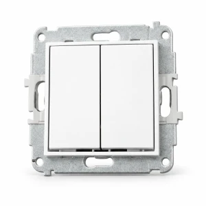 Łącznik świecznikowy Karlik MINI biały mat 25MWP-2