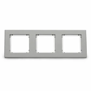 Ramka uniwersalna potrójna kwadratowa z tworzywa Karlik MINI szary mat 27MR-3