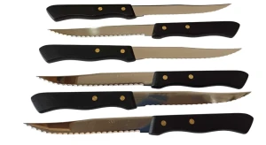 Zestaw 6 noży do steków SERIE 197 czarne ząbkowane ostrza 11,5cm box