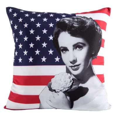 POSZEWKA USA KOBIETA 45X45 CM WIELOKOLOROWA