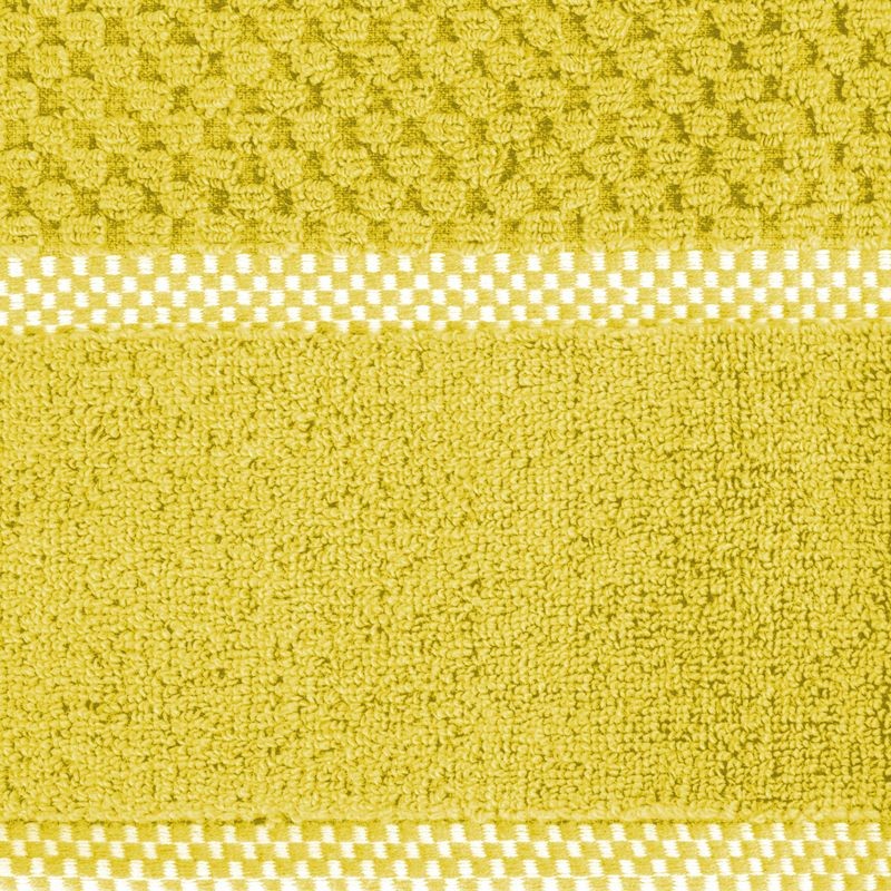 Ręcznik z ozdobną bordiurą  70X140 MUSZTARDOWY