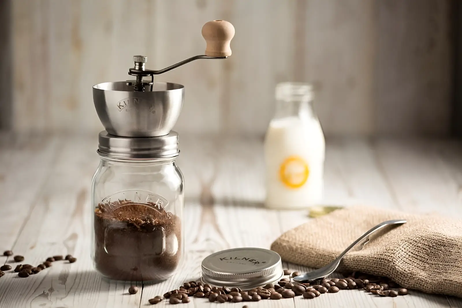 Ręczny młynek do kawy od producenta Kilner
