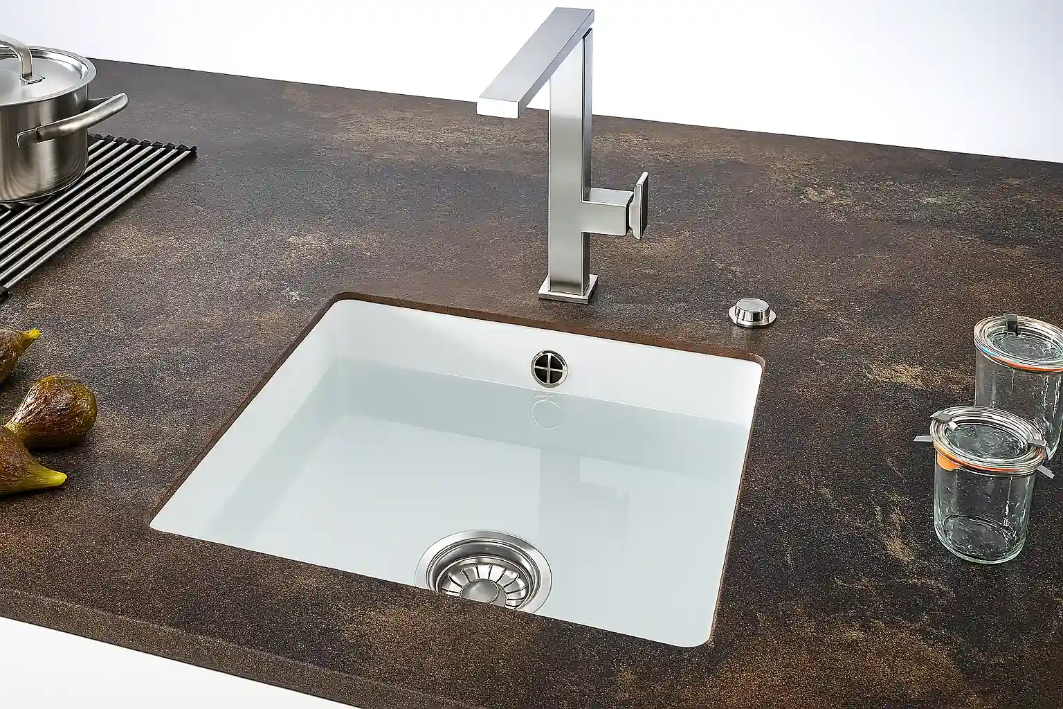 Zlew biały ceramiczny marki Franke